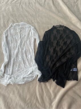 Sheer Floral Lace Long-Sleeve Top - Black and White